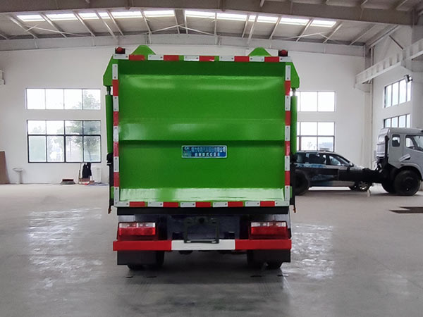 程力威牌CLW5073ZZZ6型自装卸式垃圾车