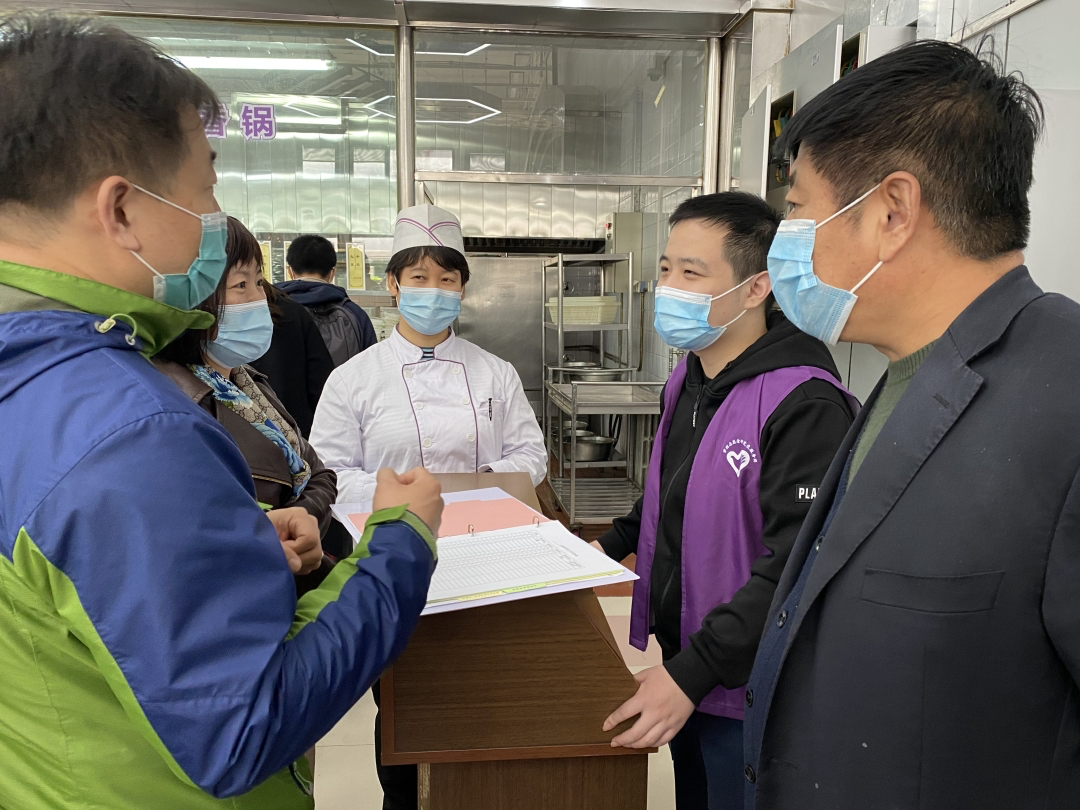 清华大学开展食堂督导员活动,提升学生就餐体验与参与感