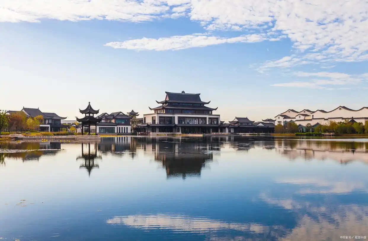 2025 年十大最美高速服务区，奢华体验超乎想象