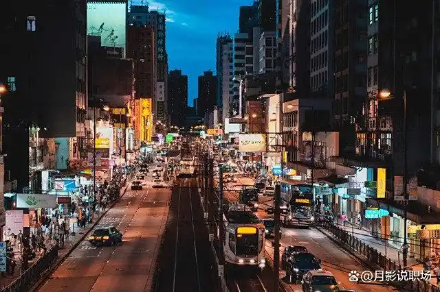 自驾出游必看!导航软件新进化,带你轻松避开国庆出行高峰