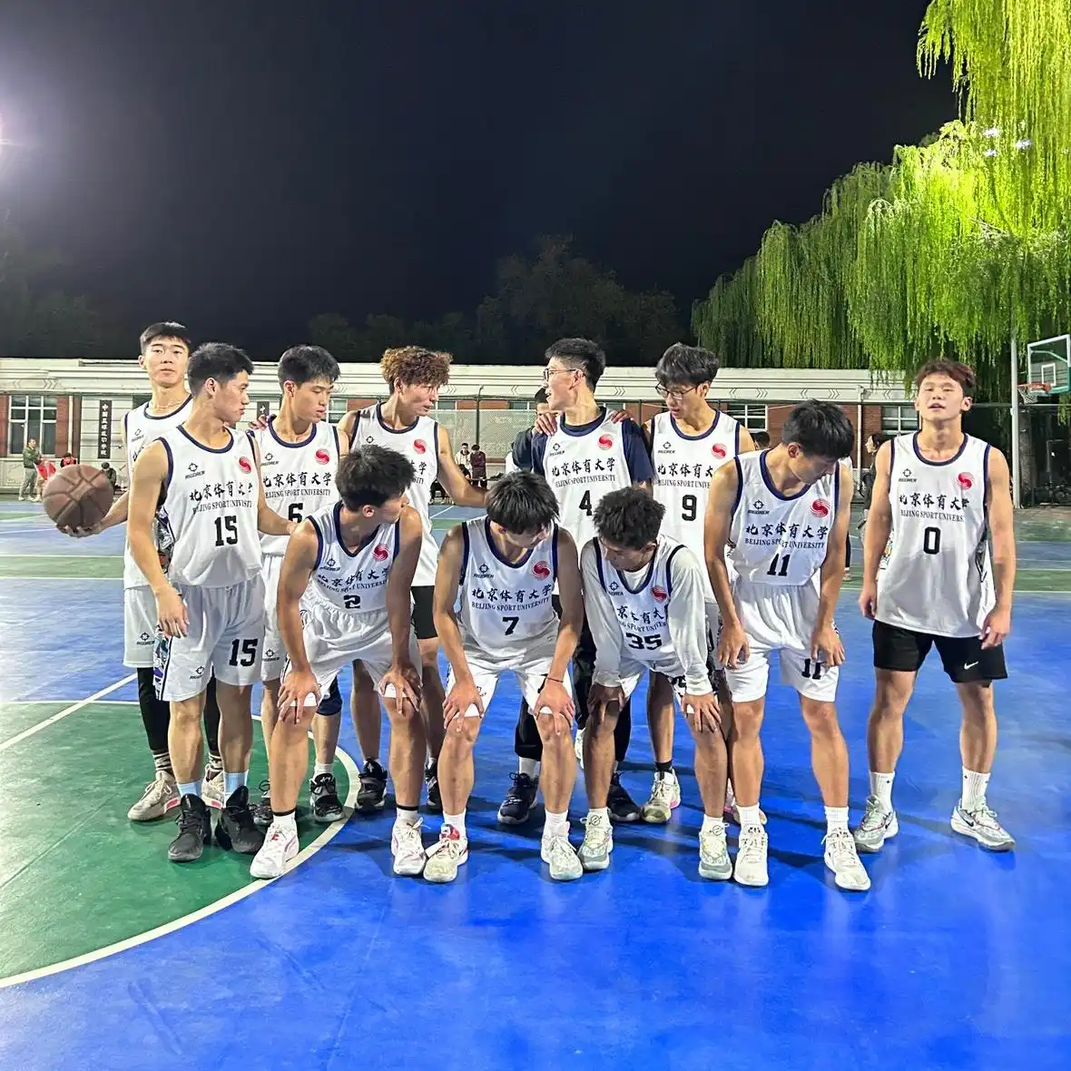 体育生李钊隐瞒家人复读一年,边打工边备战高考终上岸