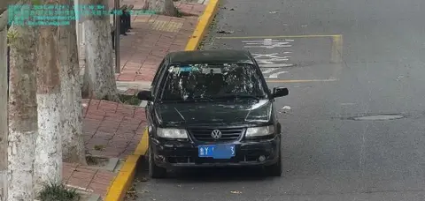 烟台交警曝光违停行为,整治活动持续开展,违停后果要知道