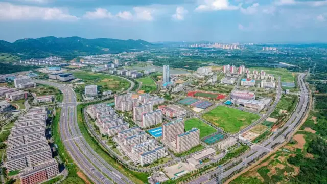 江科大重视学生升学就业,多举措提升升学率与就业率