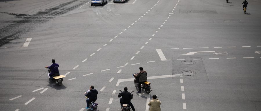 公安部新规：市民拍照举报交通违法可成证据，还有奖励