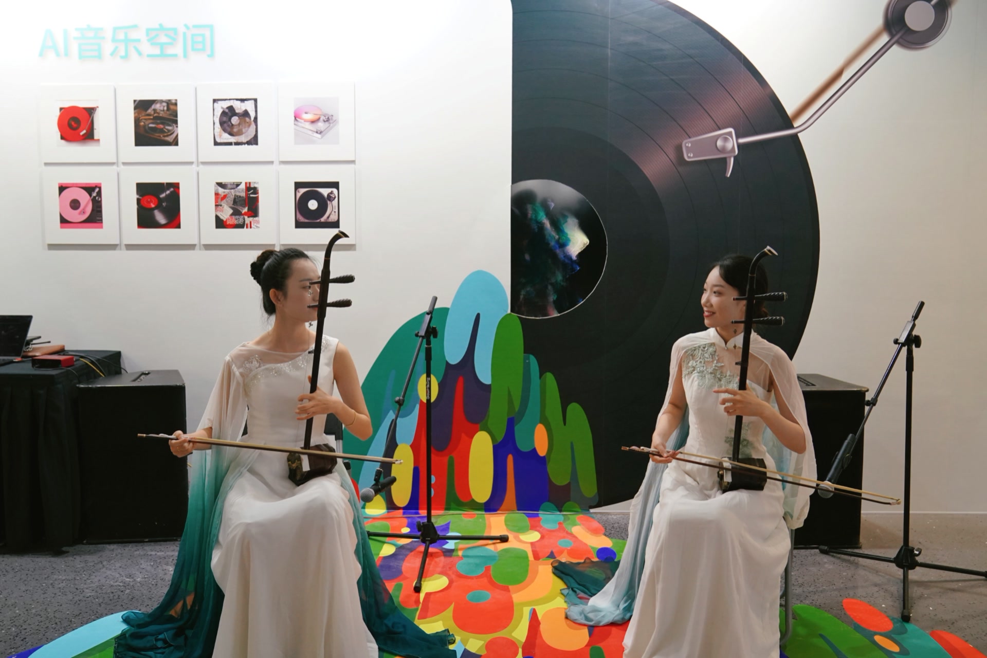 2025大学生AI艺术季启动,元创新生艺术展即将开展