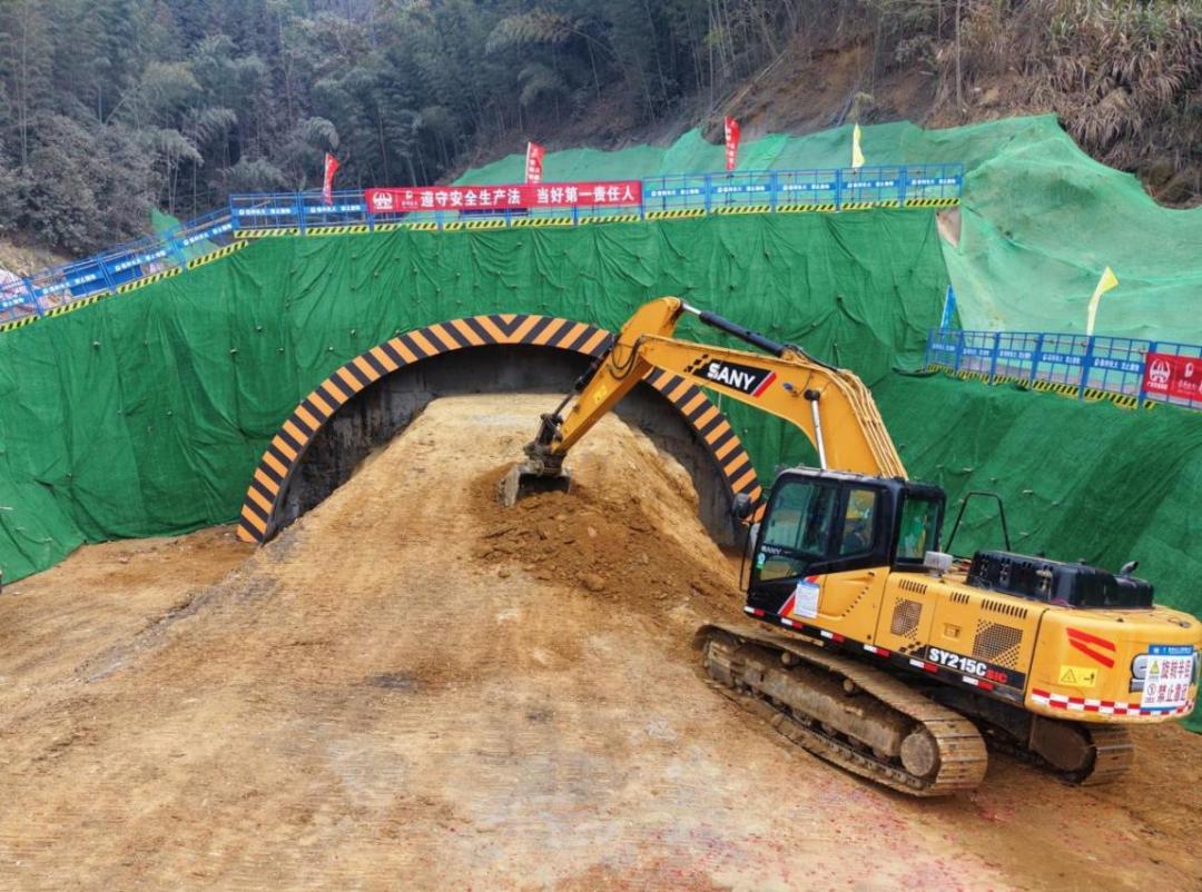 1月26日广东广韶高速三座隧道同步开工,改扩建方案有亮点