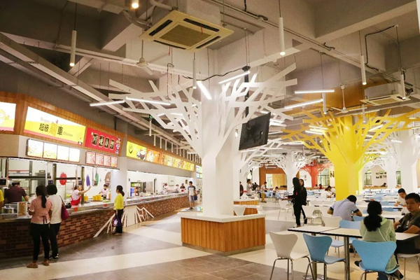 浙大紫金港校区食堂超丰盛!70 后重温,00 后开启新生活