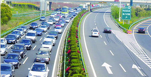 清明高速免费,不同车型高速收费咋算?和公里数啥关系?