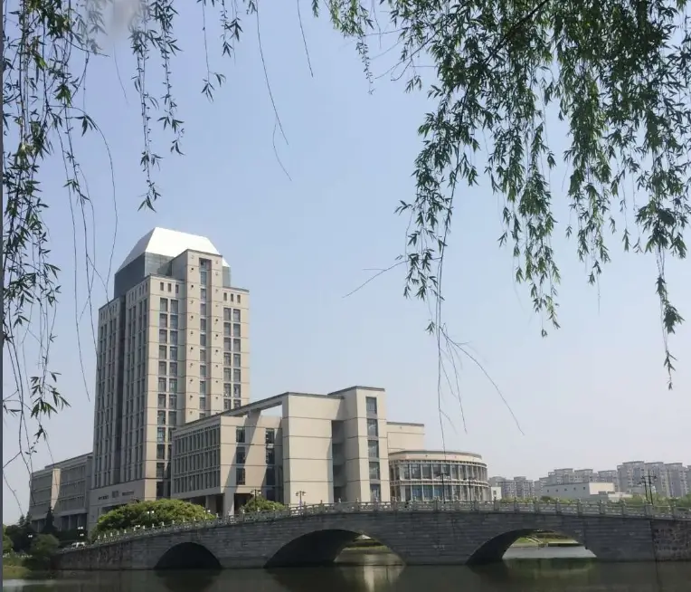 盘点八大图书馆之最,看看你的大学图书馆有没有上榜?